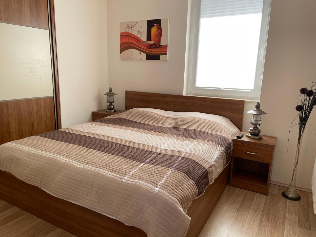 Piano Balaton Apartment Zamardi Ngoại thất bức ảnh